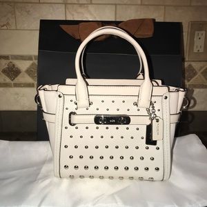 NWOT Coach Studded Swagger 21 Ombré Rivets Cream